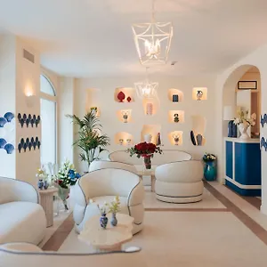A'mare Boutique & Pietra Ligure