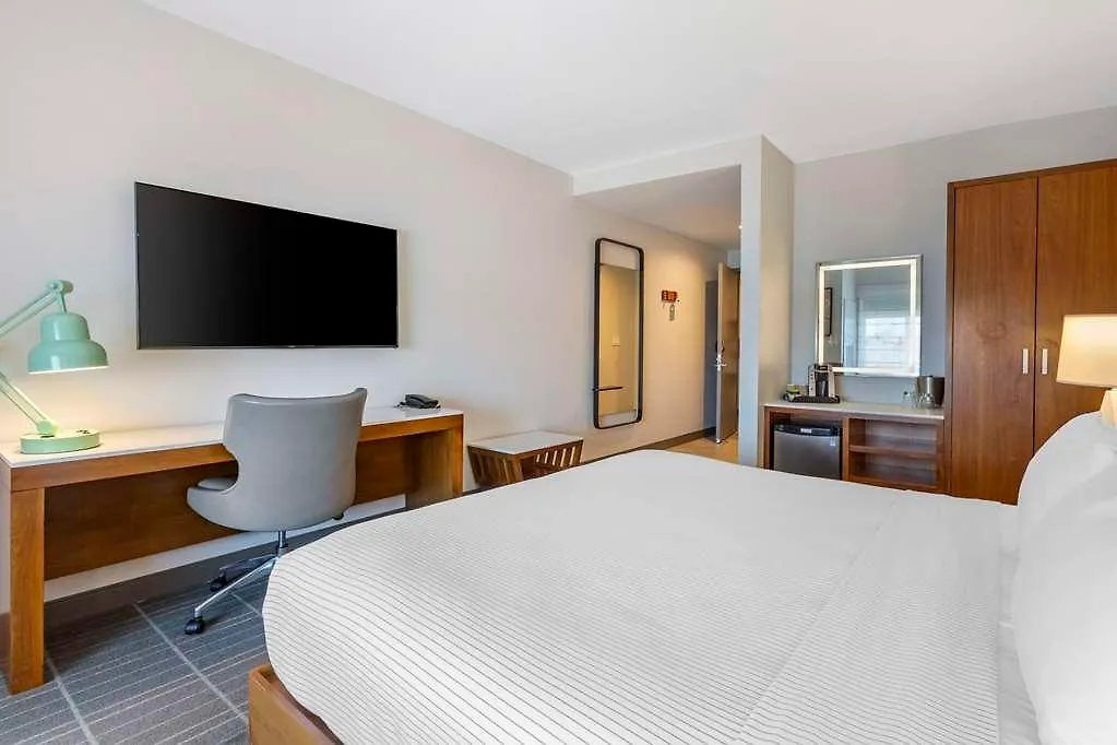 Cambria Hotel Lax El Segundo